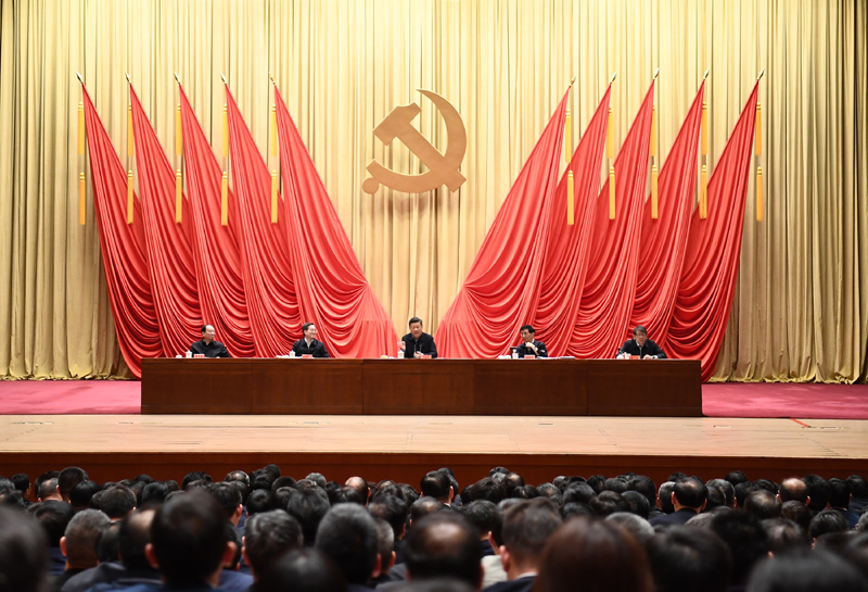 3月1日，2019年春季學(xué)期中央黨校（國家行政學(xué)院）中青年干部培訓(xùn)班在中央黨校開班。中共中央總書記、國家主席、中央軍委主席習(xí)近平在開班式上發(fā)表重要講話。